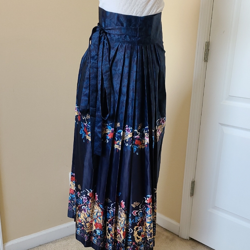 Horse Face Chinese Wrap Skirt